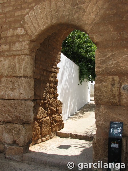 Puerta del Agujero