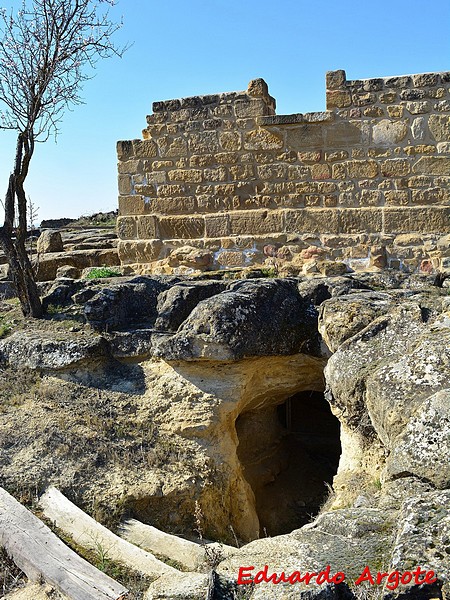 Ermita y necrópolis de La Fonsagrada